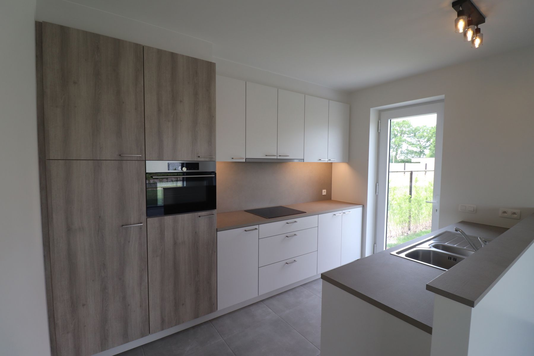 Energiezuinige nieuwbouwwoning met tuin vlakbij het centrum van Merksplas.  foto 6