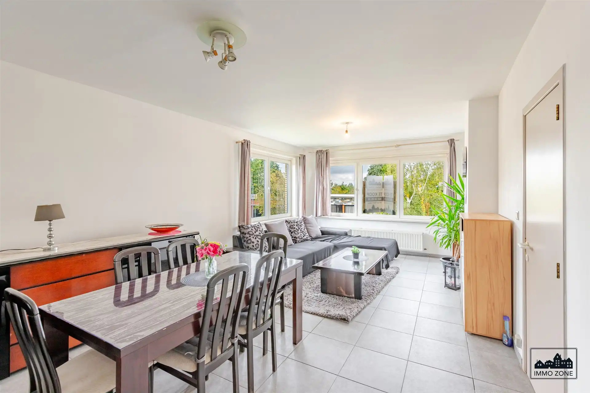 2 slaapkamerappartement met staanplaats te Sint-Niklaas foto 2