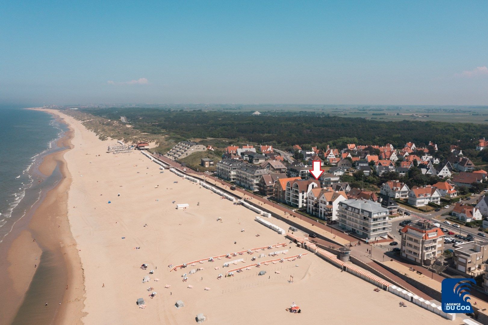 Studio met veel potentieel, zonnig terras en topligging net achter de Zeedijk foto 11