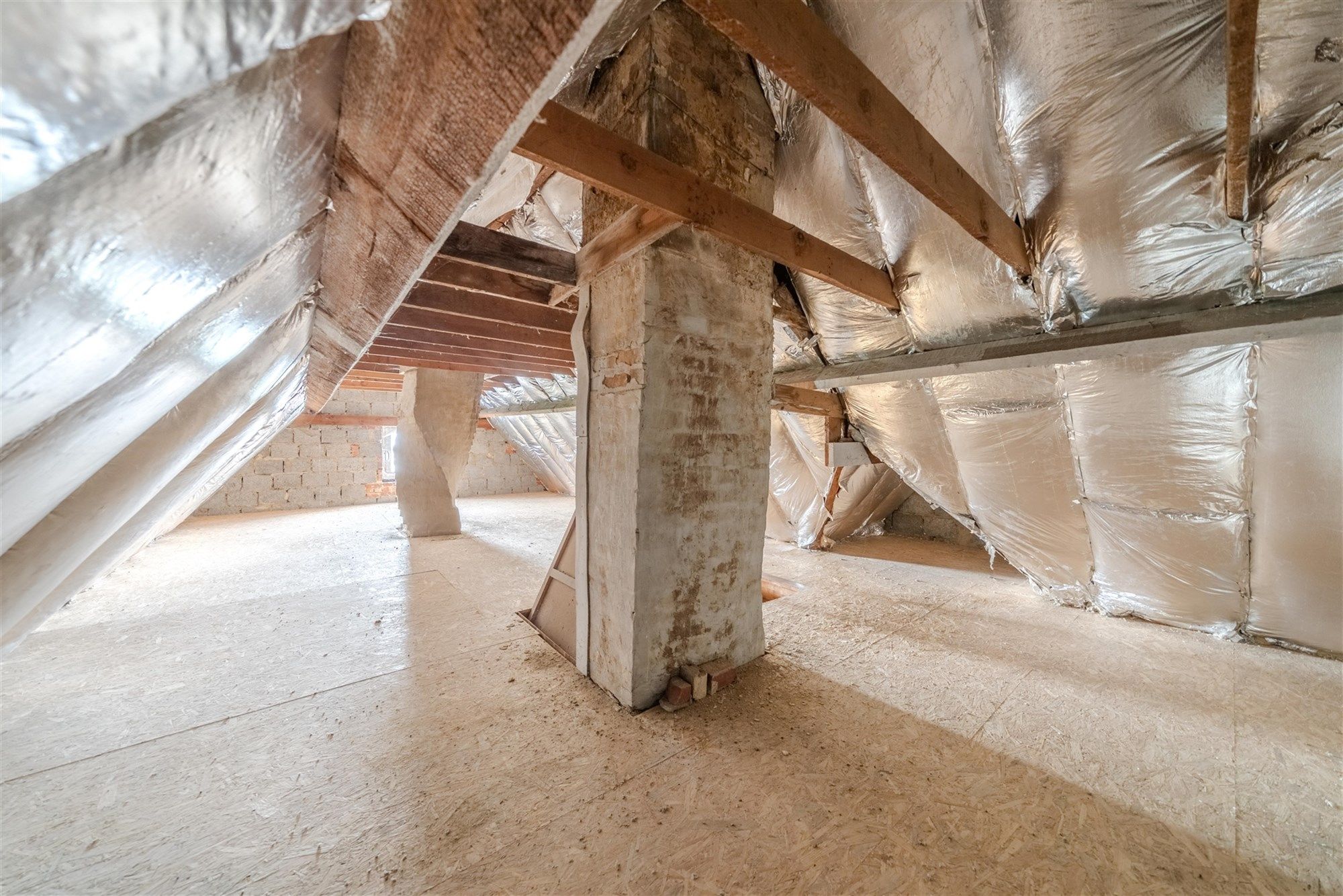 Vrijstaande woning met bijgebouw foto 20
