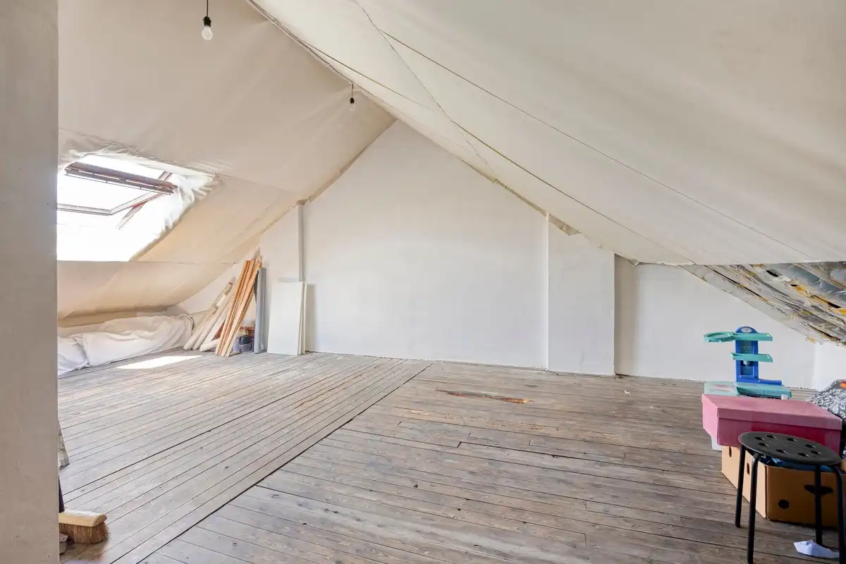 Schitterend gelegen woning met 4 slaapkamers, tuin en garagebox. foto 13