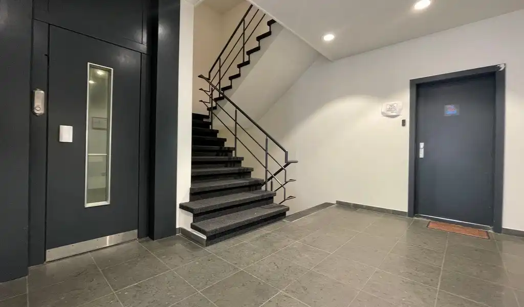 Gelijkvloers kantoor te huur in Noorderlaan Business Site te Antwerpen foto 2