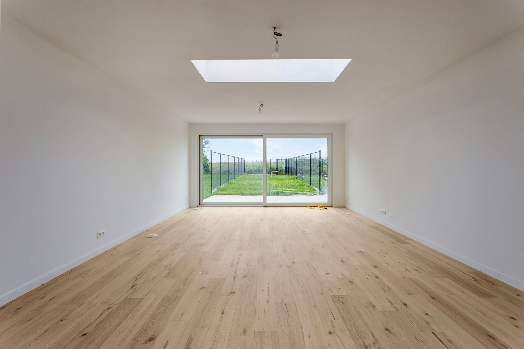 Ruime nieuwbouwwoning met 4 slaapkamers ! foto 5