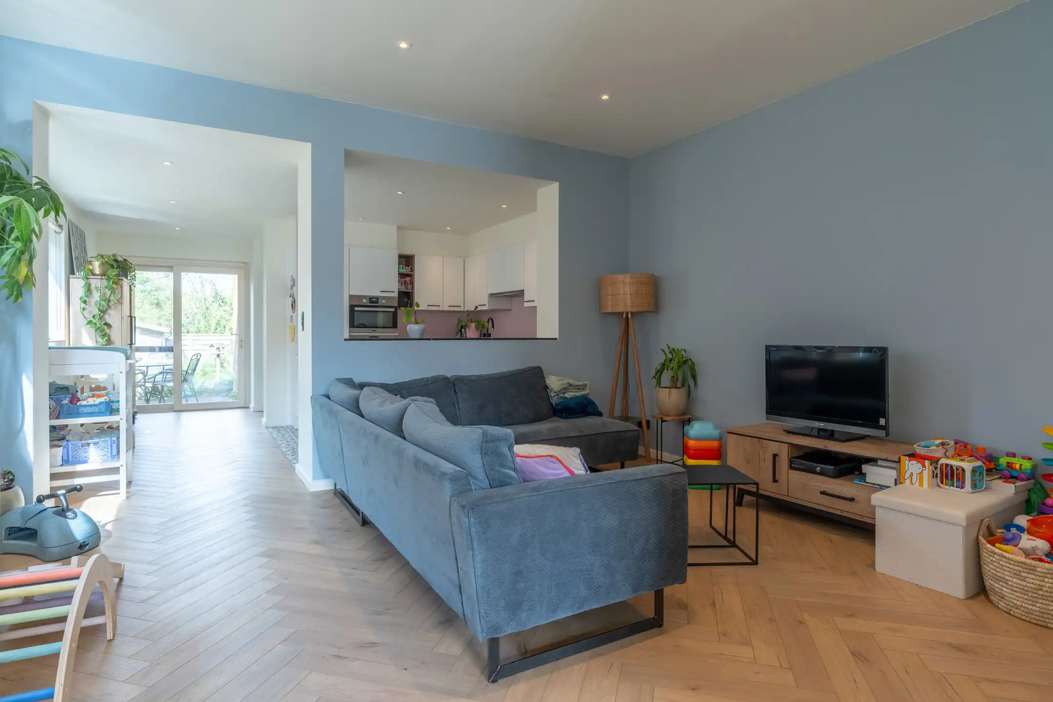 Instapklare 3 slaapkamerwoning met bureau en tuin te Turnhout foto 7