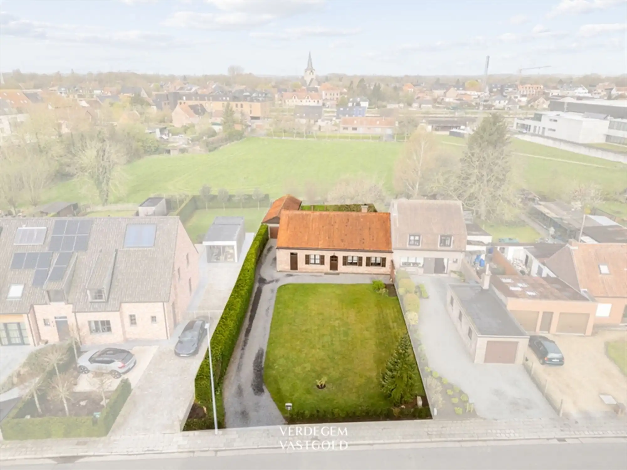 Hoevewoning met schuur en uniek zicht op weilanden en knotwilgen foto 22