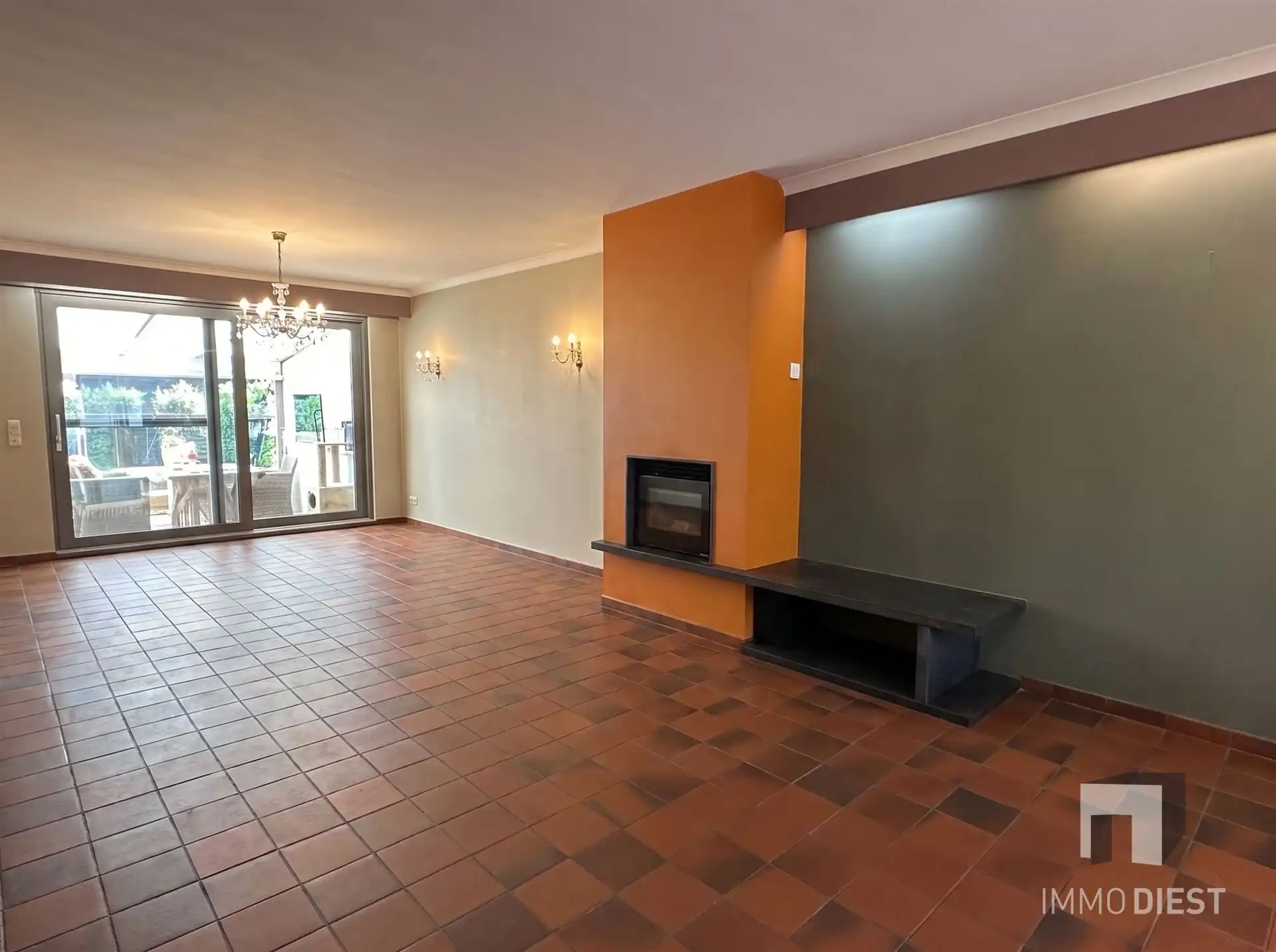 Verzorgde woning met 3 slpks, garage en zonnige tuin foto 3