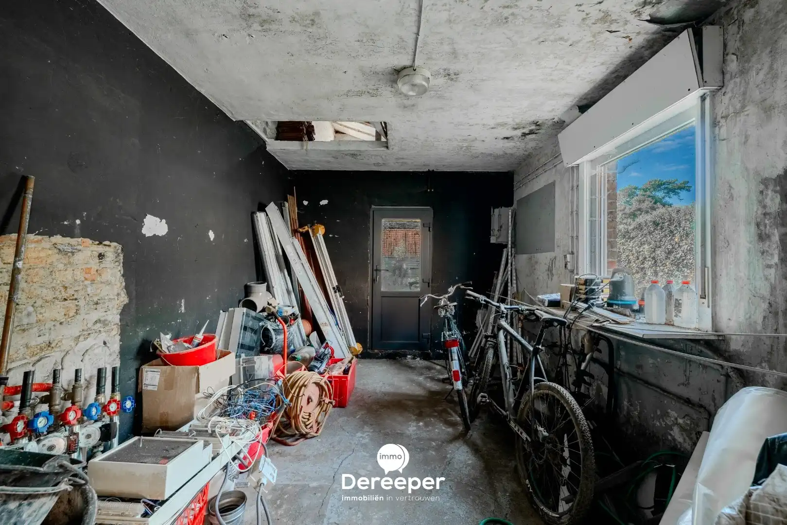 Volledig te renoveren woning met 3 slaapkamers en tal van mogelijkheden foto 8