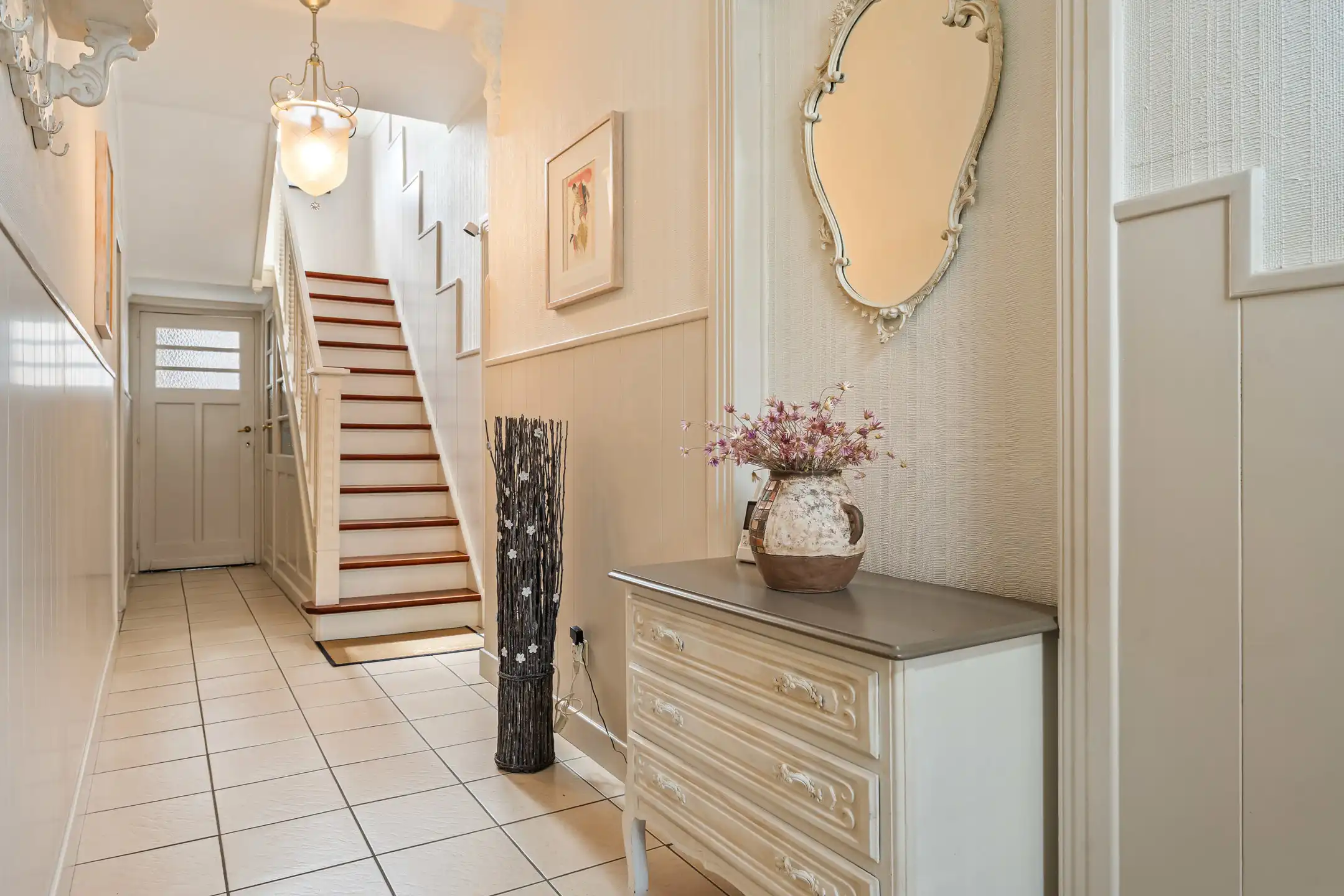 Karaktervolle woning met prachtige koer te Zussen foto 5