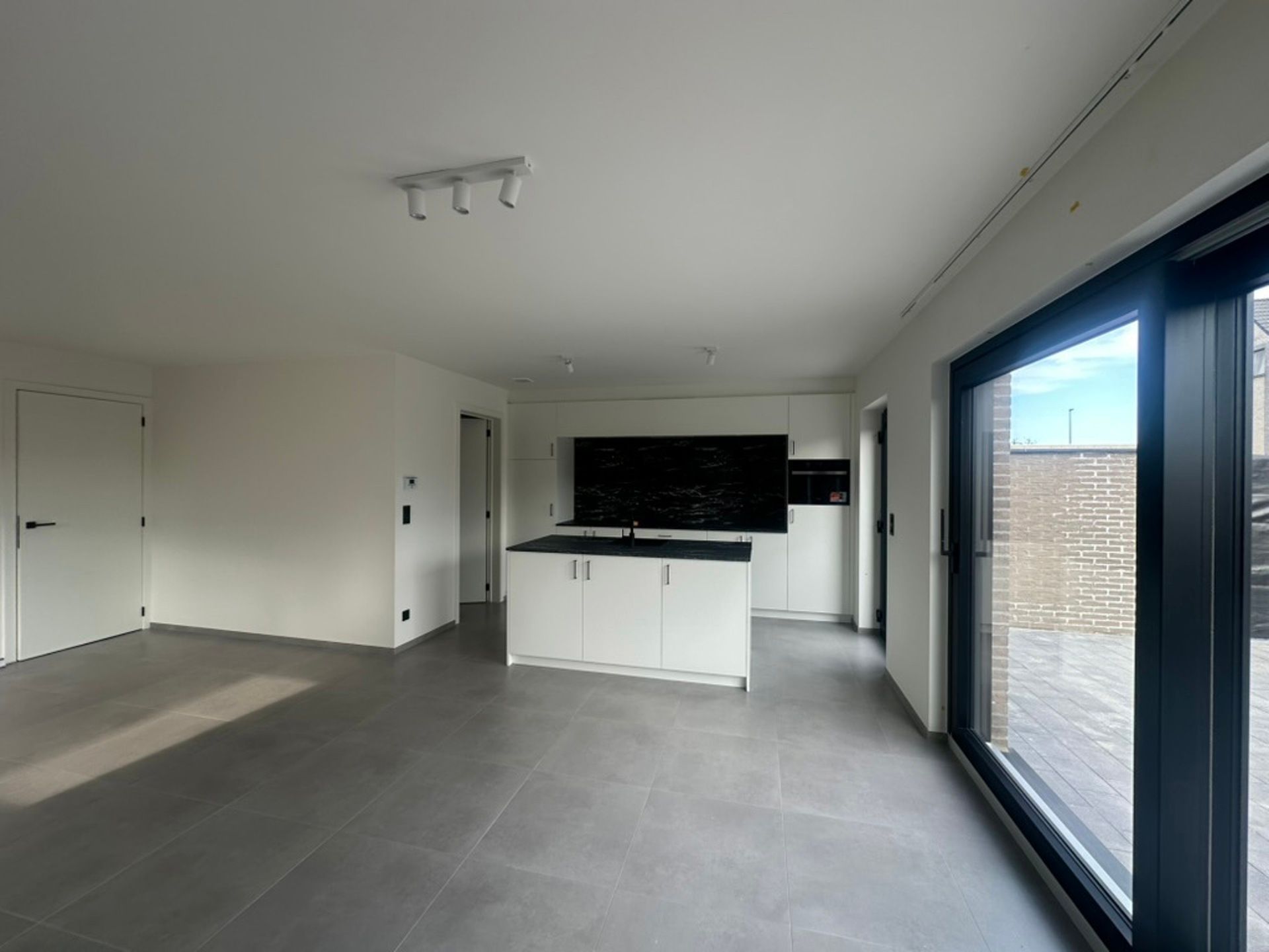 Appartement te huur foto 9