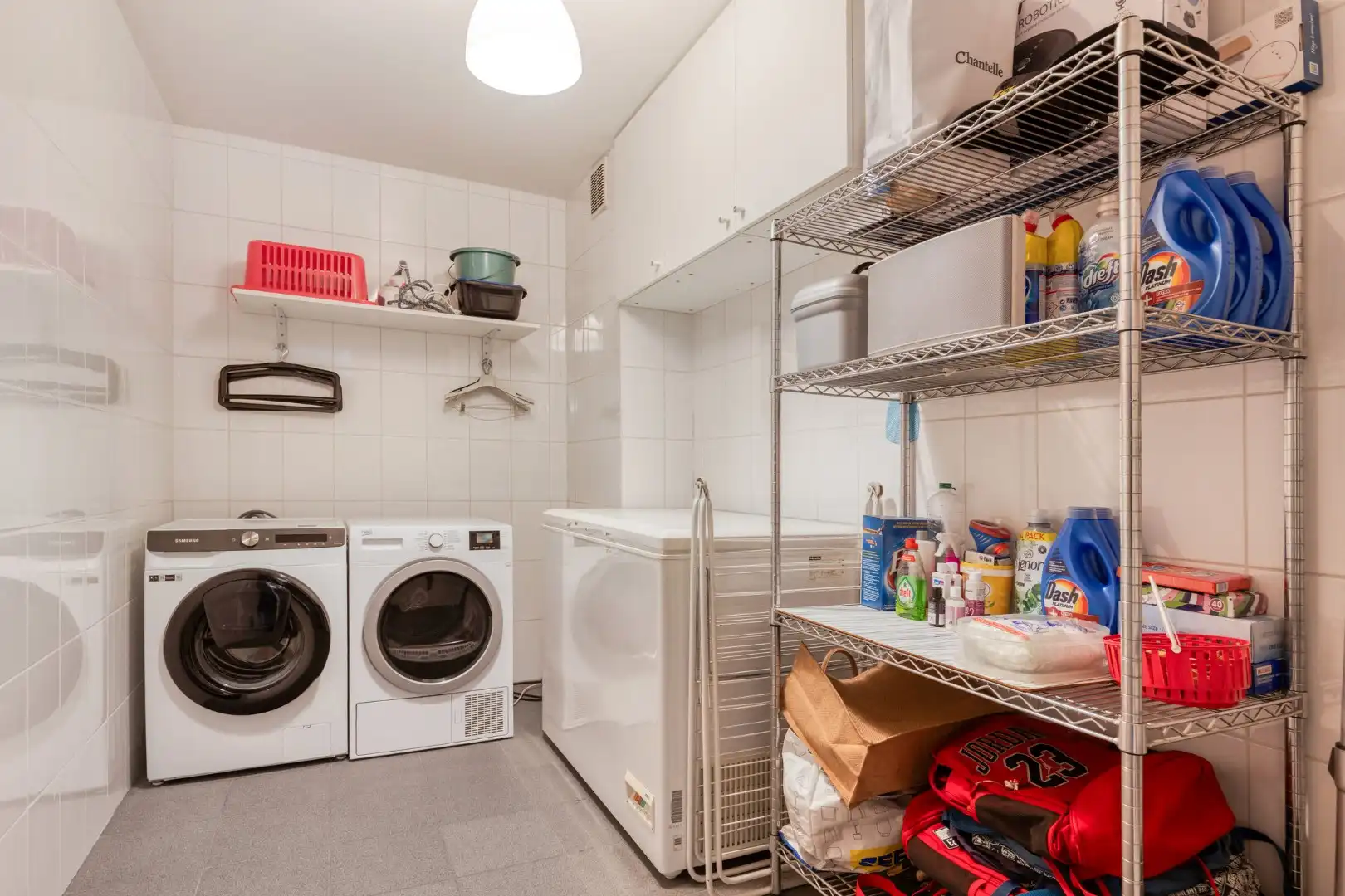Instapklare bel-etagewoning met dubbele garage en tuin in het centrum van Retie foto 31