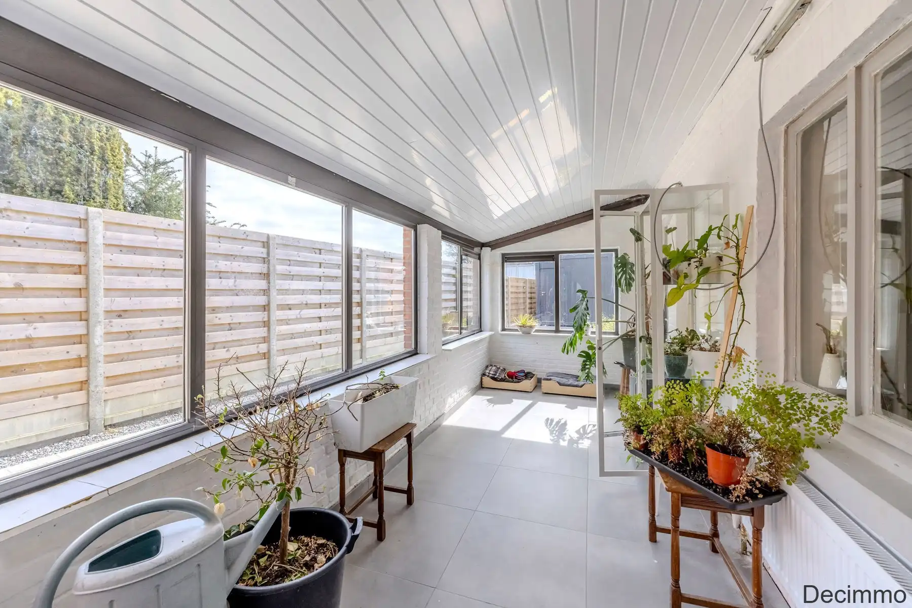 Deels gerenoveerde woning met 3 slpks en ruime zolder op ca. 470 m² grond. foto 14