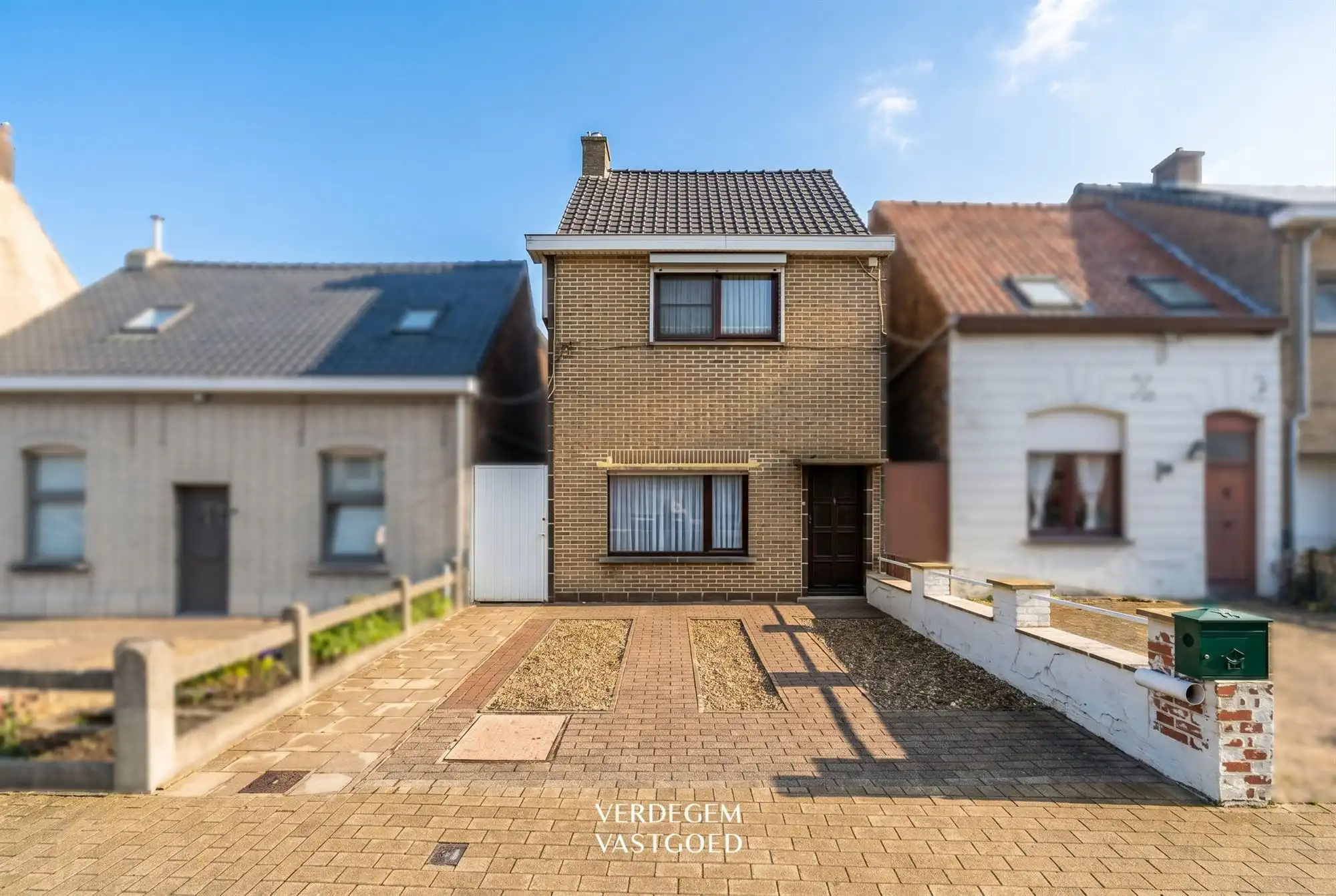 Hoofdfoto van de publicatie: Charmant en centraal wonen, 3 slaapkamers, oprit en fijne tuin