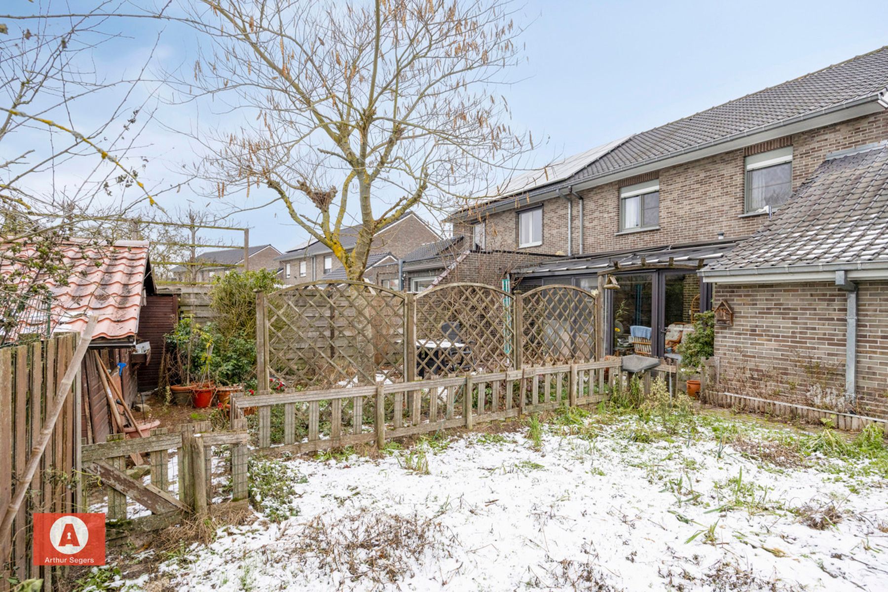 Op te frissen woning in rustige wijk met garage foto 27