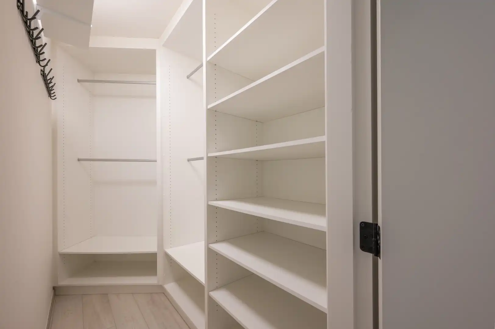 TOP appartement op de Tijdokstraat met zonnige terrassen foto 12