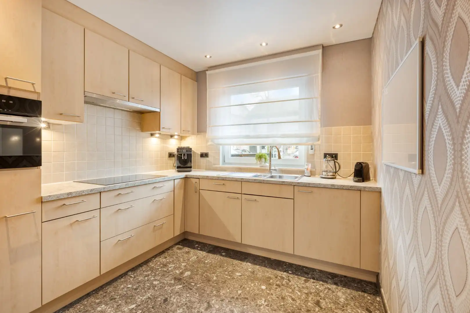 Luxueus afgewerkte woning met 3 slaapkamers foto 5