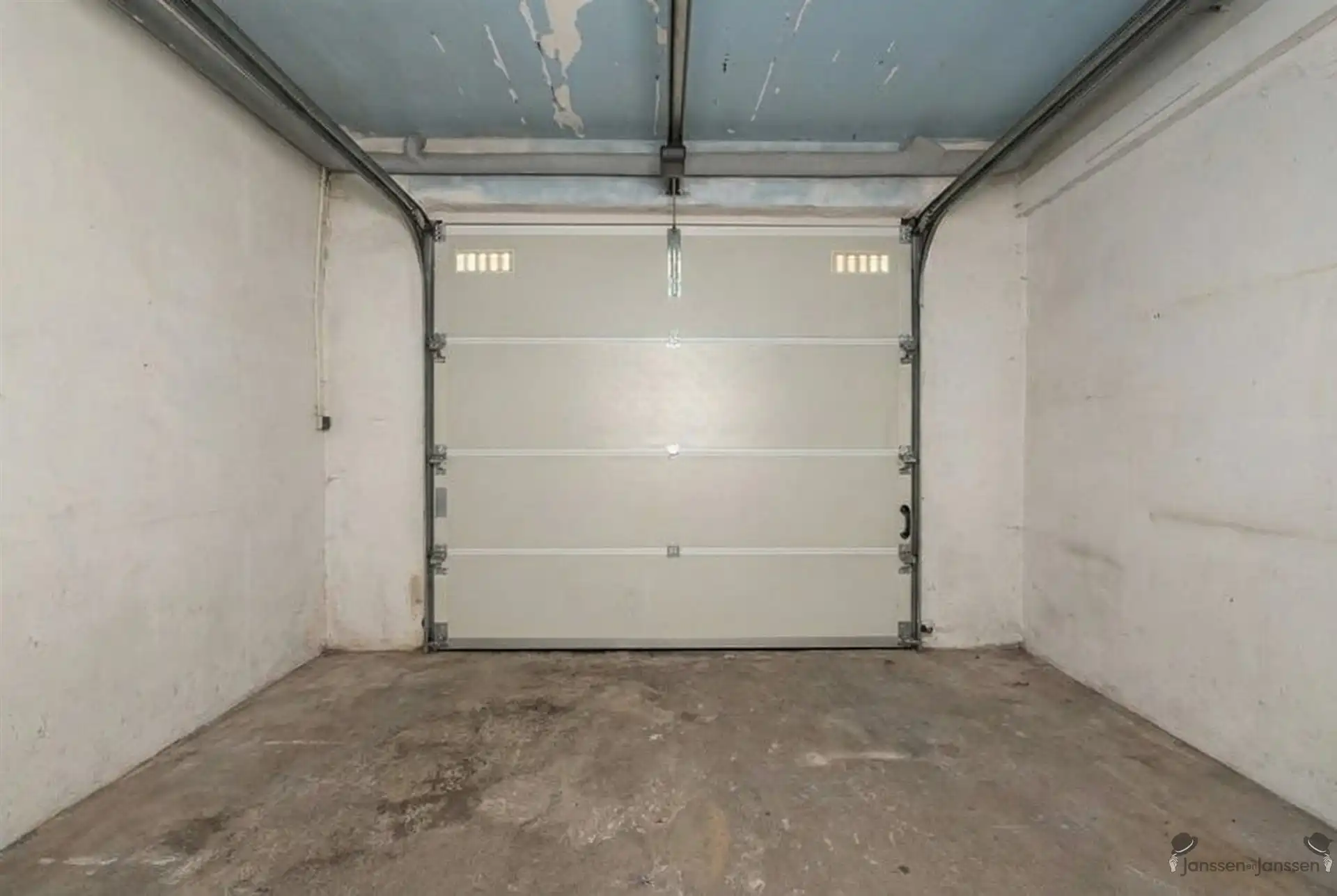 Woning met 3 (mog.4) slk, garage en ruime tuin in Brasschaat foto 14