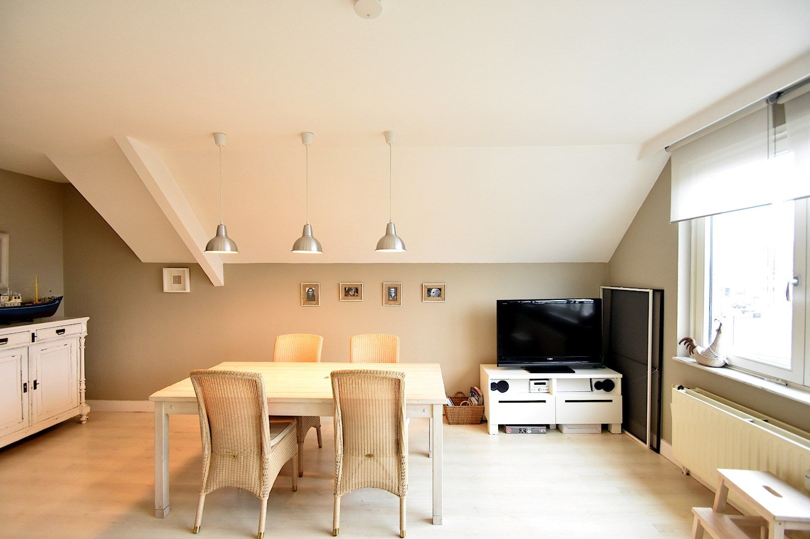 Instap klaar appartement nabij de zeedijk-De Haan foto 2