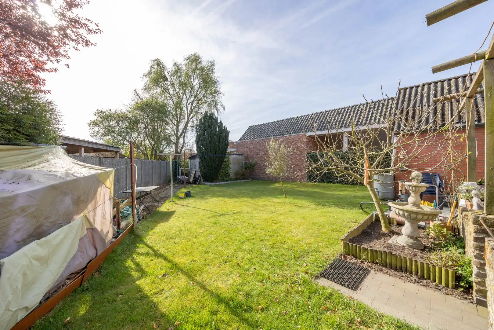 Ruime instapklare woning te koop in Hamont-Achel! foto 24