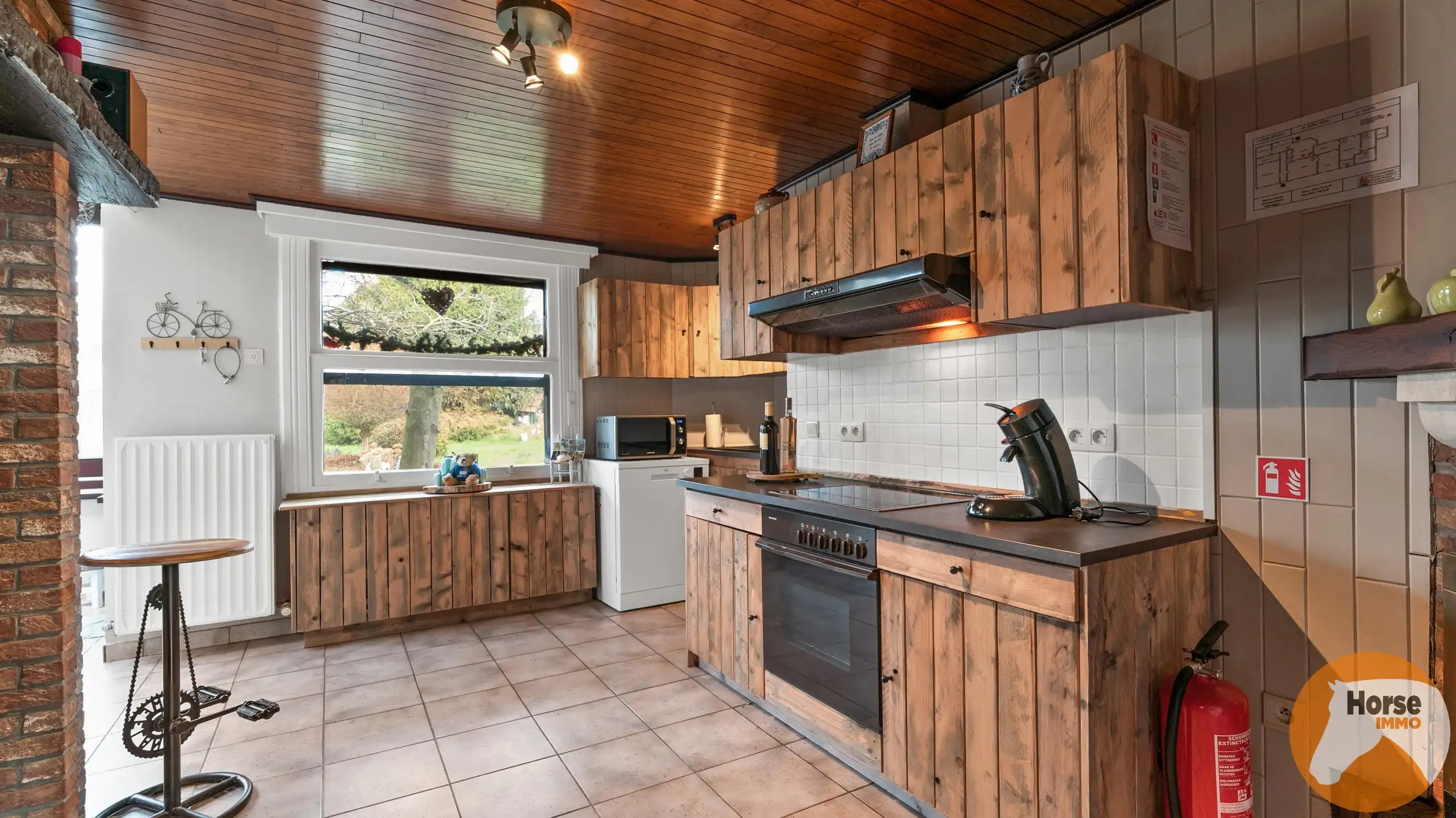 GERAARDSBERGEN - Hoeve met studio foto 9
