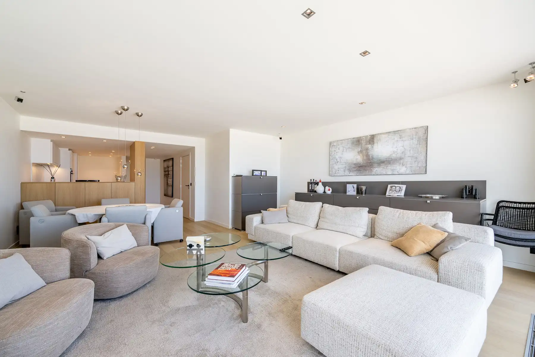 EXCLUSIEF TE KOOP - TOP appartement met zeezicht. foto 3
