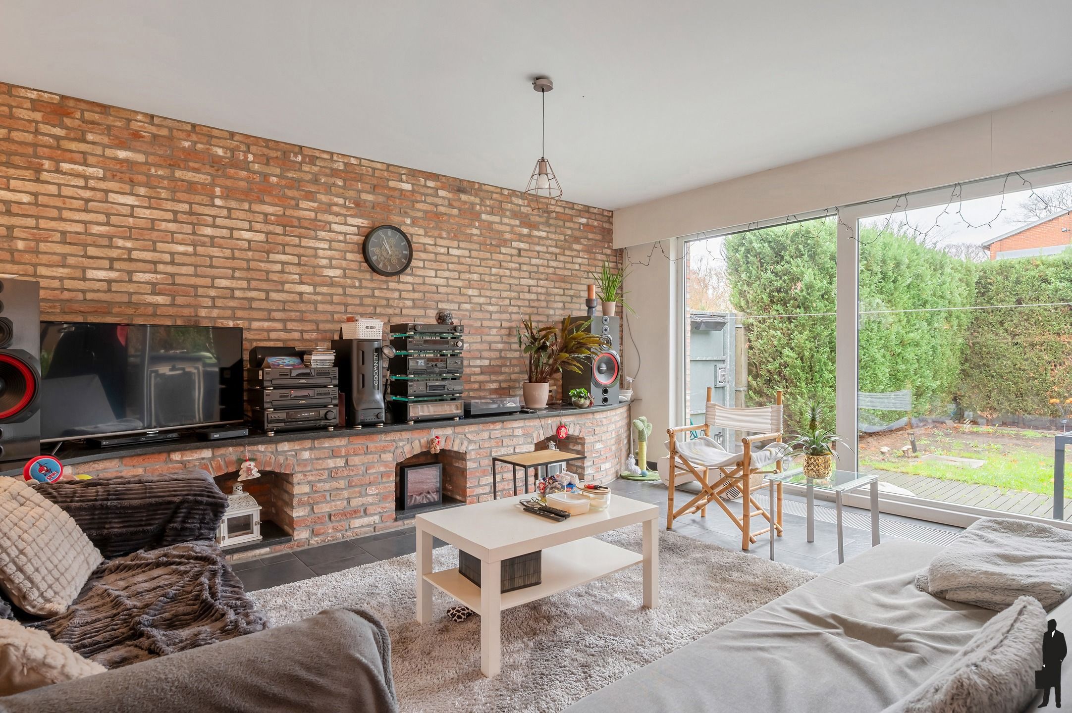 Ruim bemeten woning op centrale locatie! foto 6