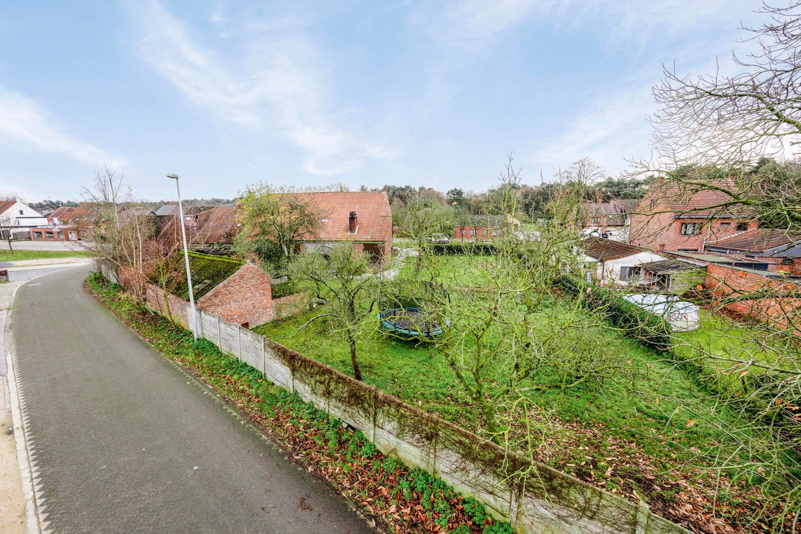 Verder te ontwikkelen eigendom van ca 17are met landelijke karakters. foto 27