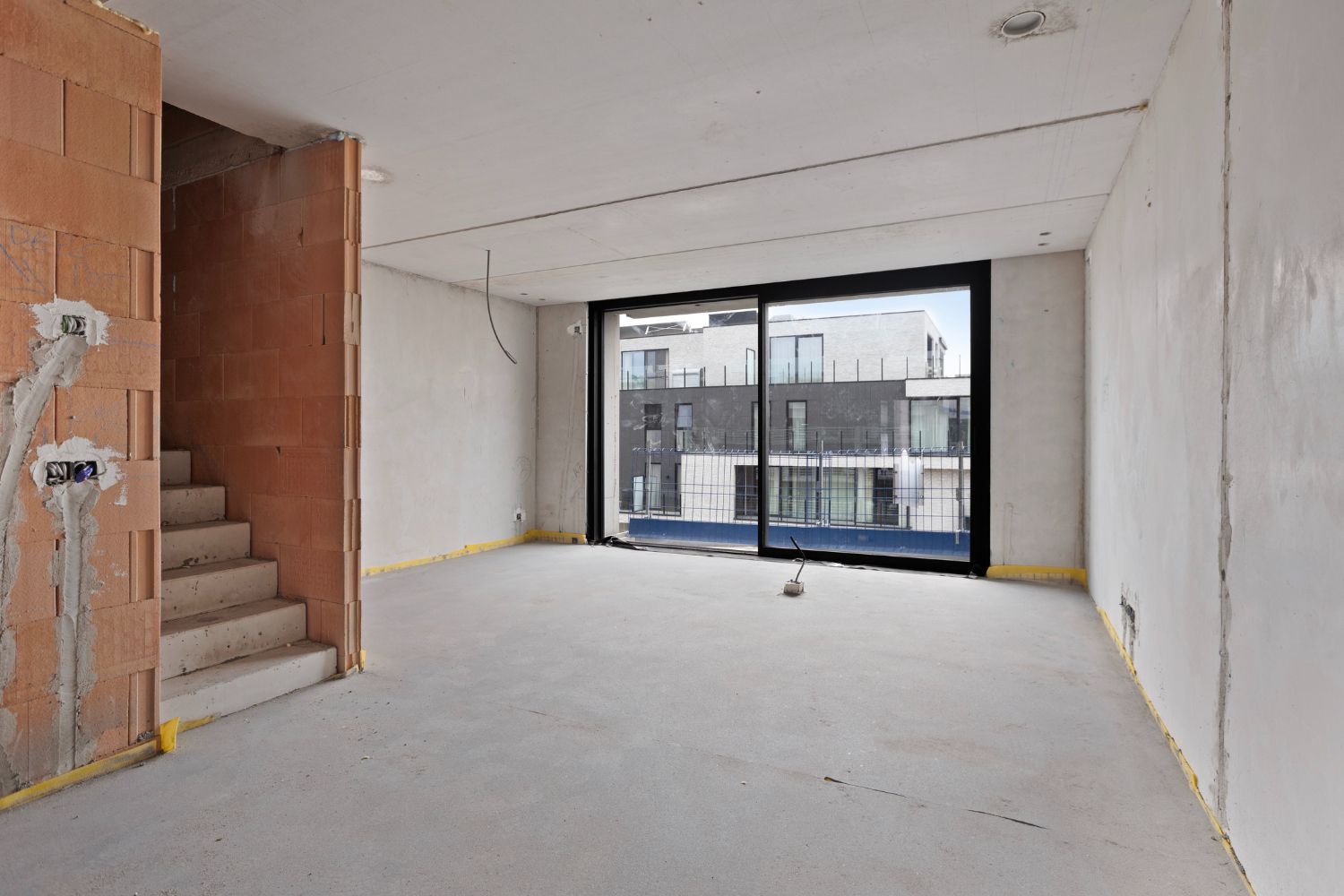 Luxueuze penthouse - duplex met ongeziene afwerking op een topligging aan zee. foto 3