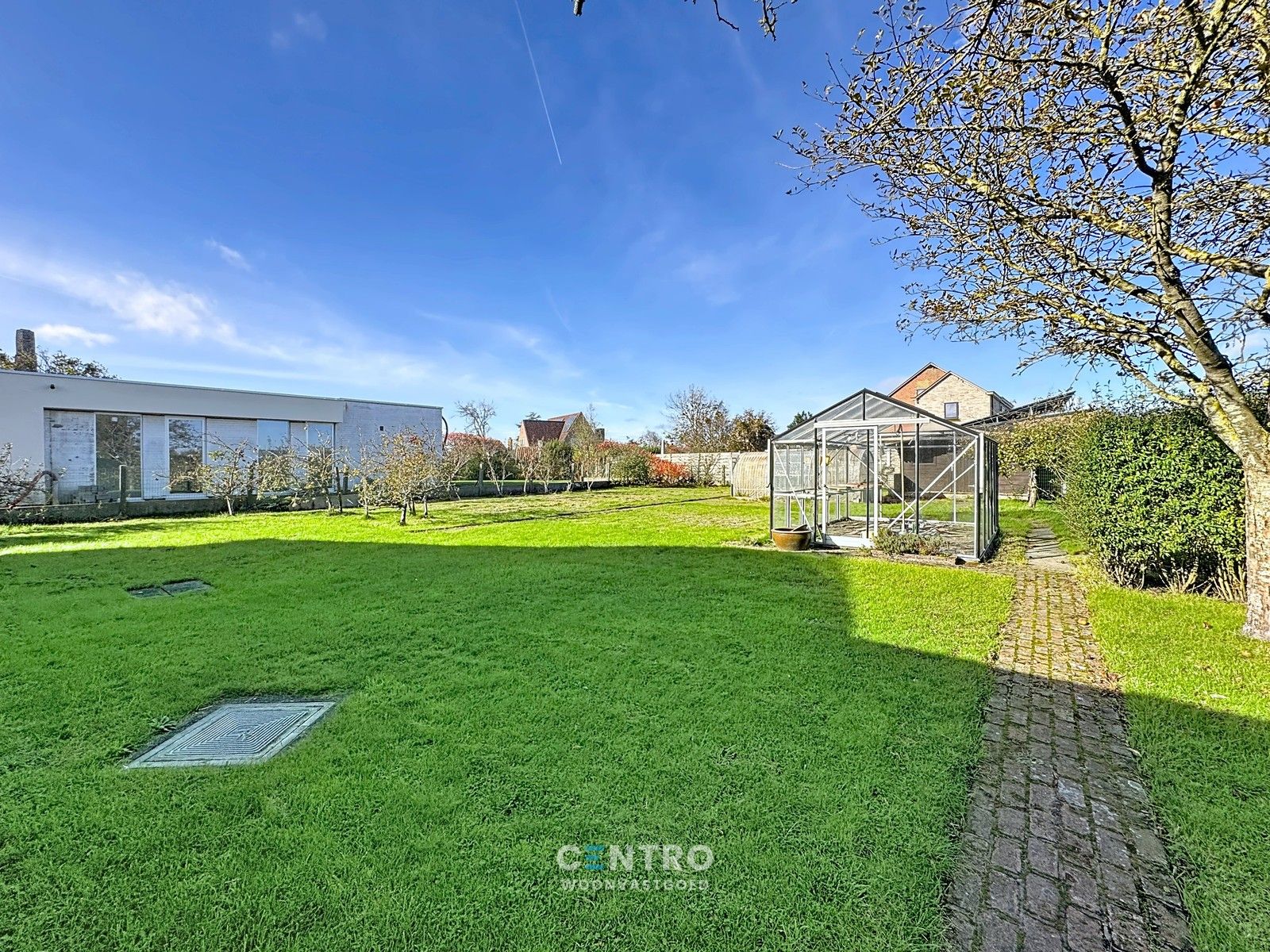 Rustig gelegen woning op 987m2 grond te Uitkerke! foto 20