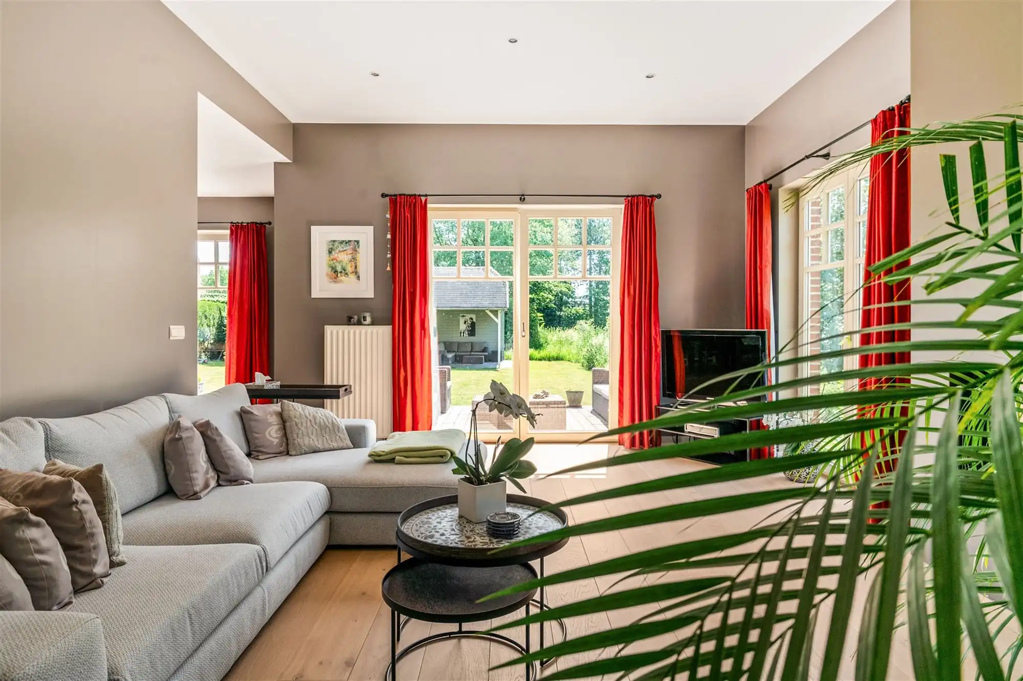 Elegante herenwoning met 4 slaapkamers, ruime zolder en zonnige tuin in Koningshooikt foto 5