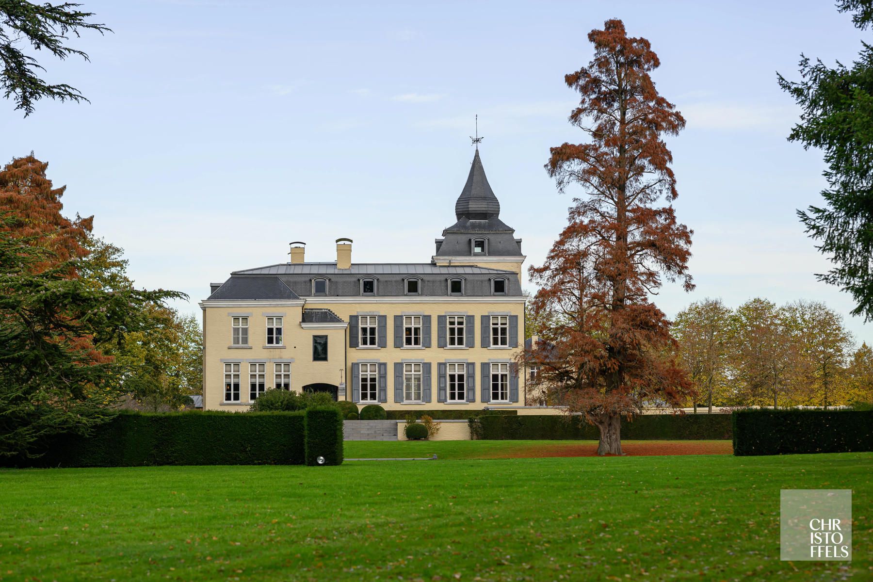 Uitzonderlijk landgoed met 11,5 ha park en 10,5 ha weilanden! foto 35