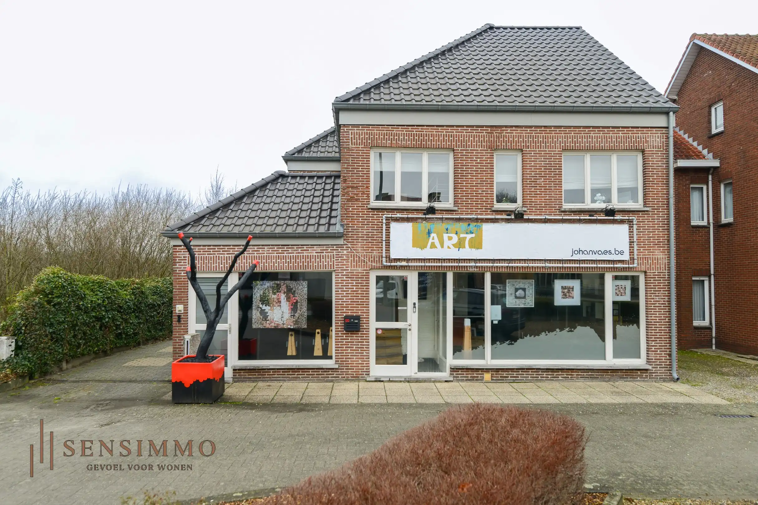 Hoofdfoto van de publicatie: Commercieel opbrengsteigendom met 2 huisnummers op toplocatie in As