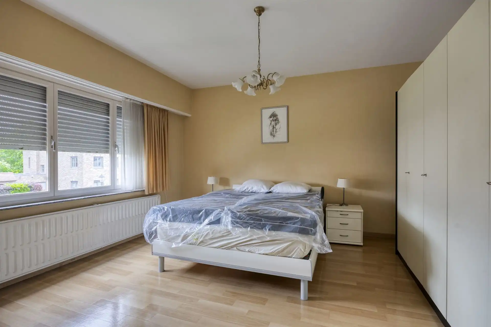 Woning met 3 slaapkamers, tuin en garage.  foto 16