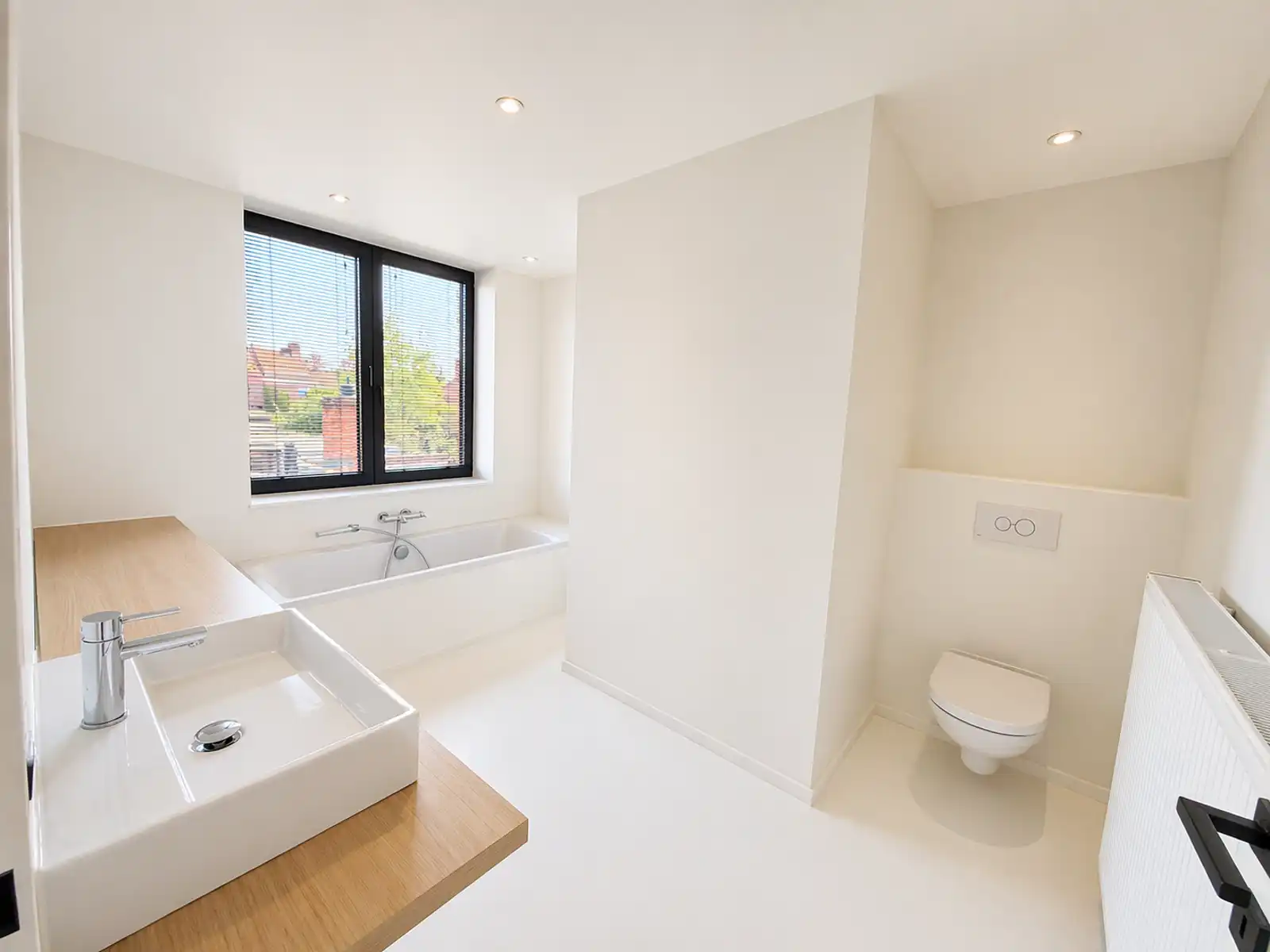 Gerenoveerde woning met 3 slpk foto 7