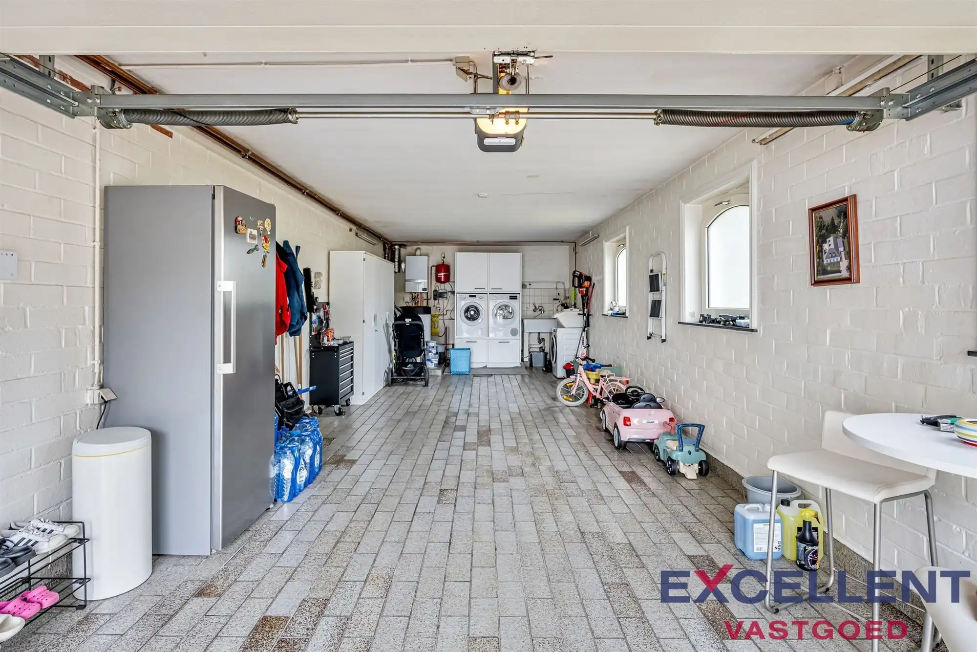 Modern gerenoveerde en riante villa met verzicht te koop foto 28