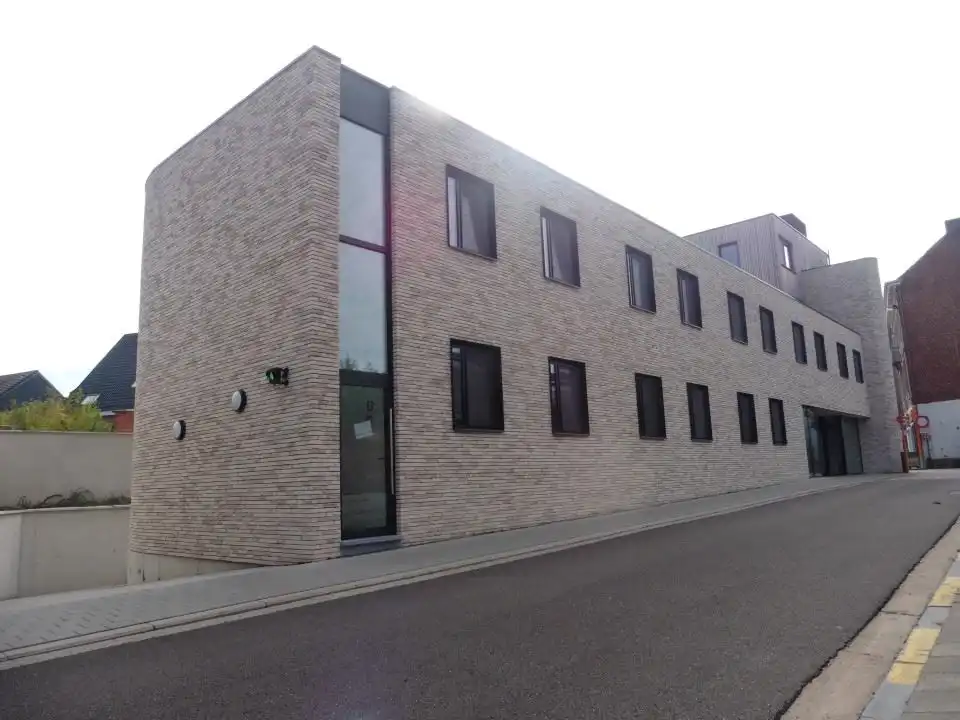 Ondergrondse autostaanplaats te huur in recent gebouw nabij Naamsepoort (Heverlee) foto 5