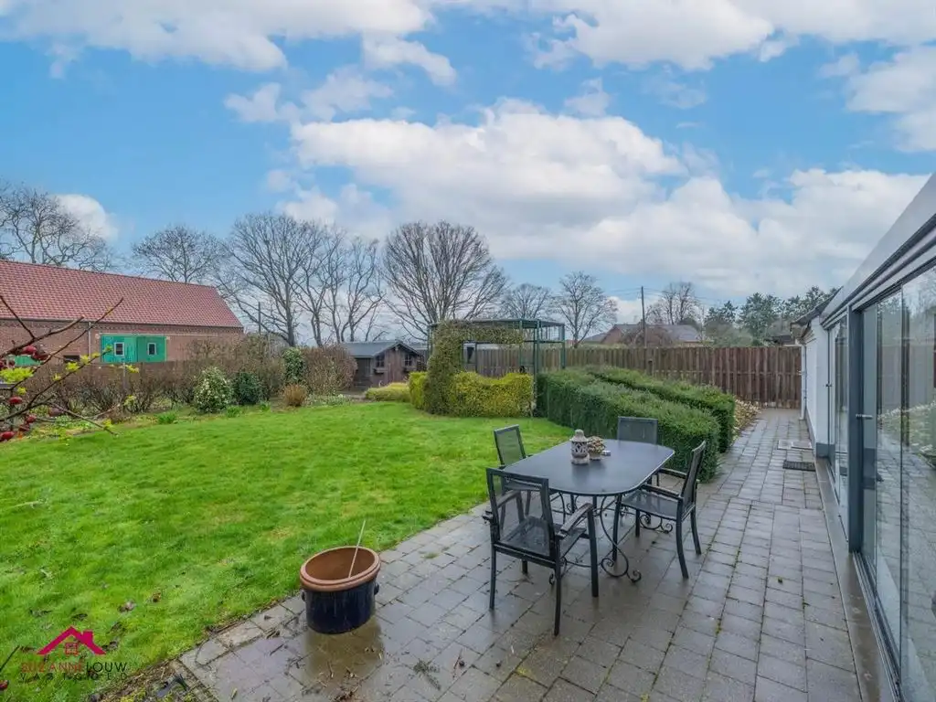 Charmante vrijstaande woning foto 8