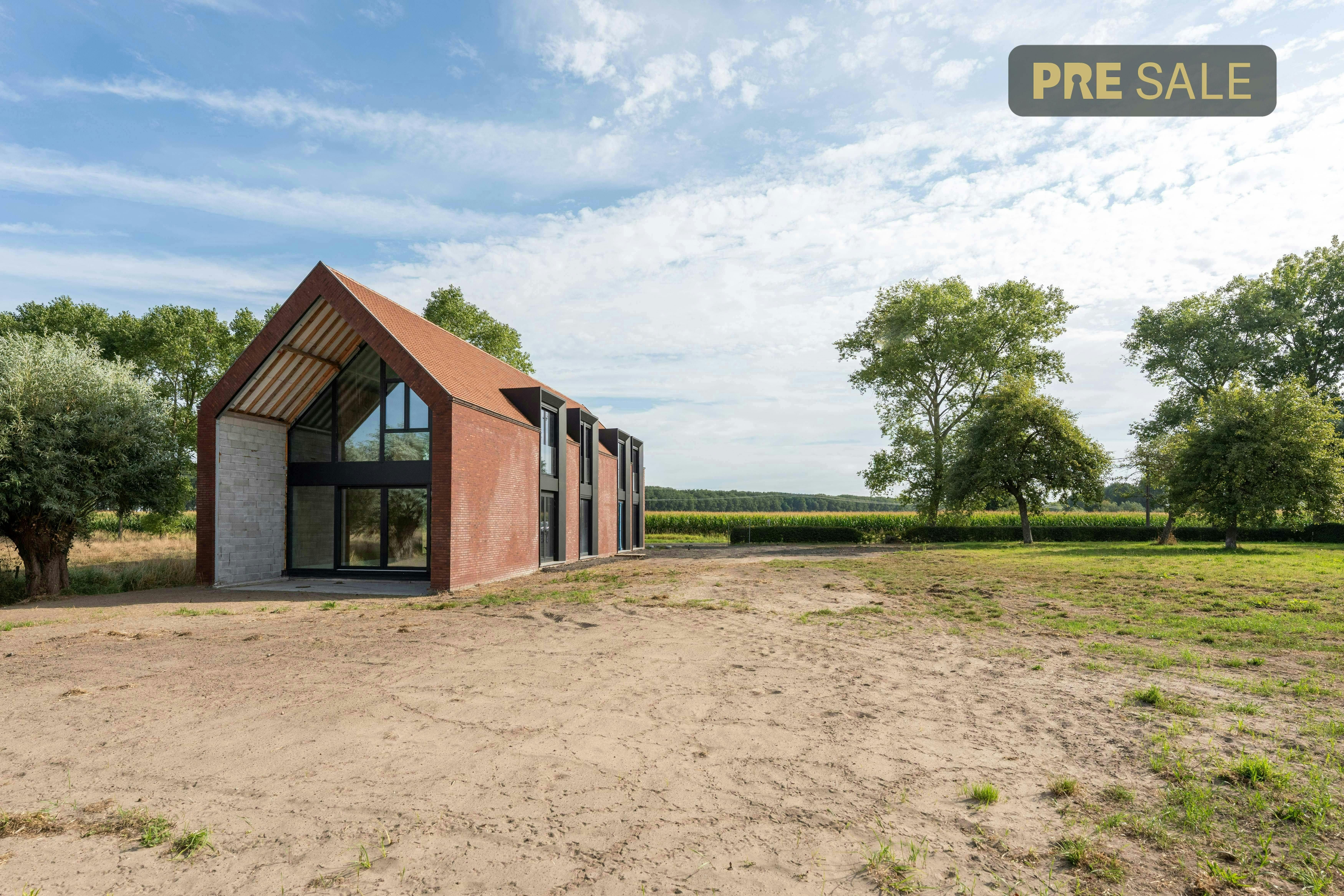 Idyllisch gelegen nieuwbouw huis te Moerkerke (Damme) foto {{pictureIndex}}