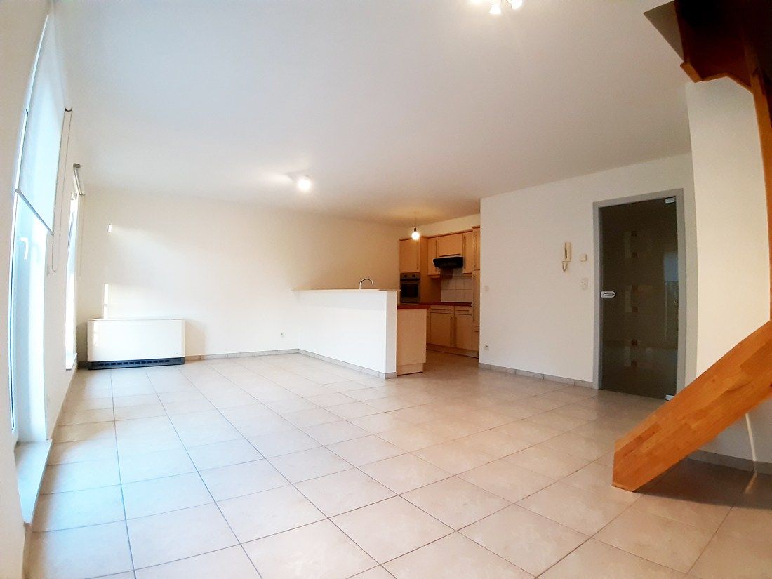 Gunstig gelegen duplex appartement te Genk foto 2