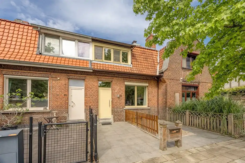 Instapklare woning met zonnige tuin dichtbij Rivierenhof foto 25