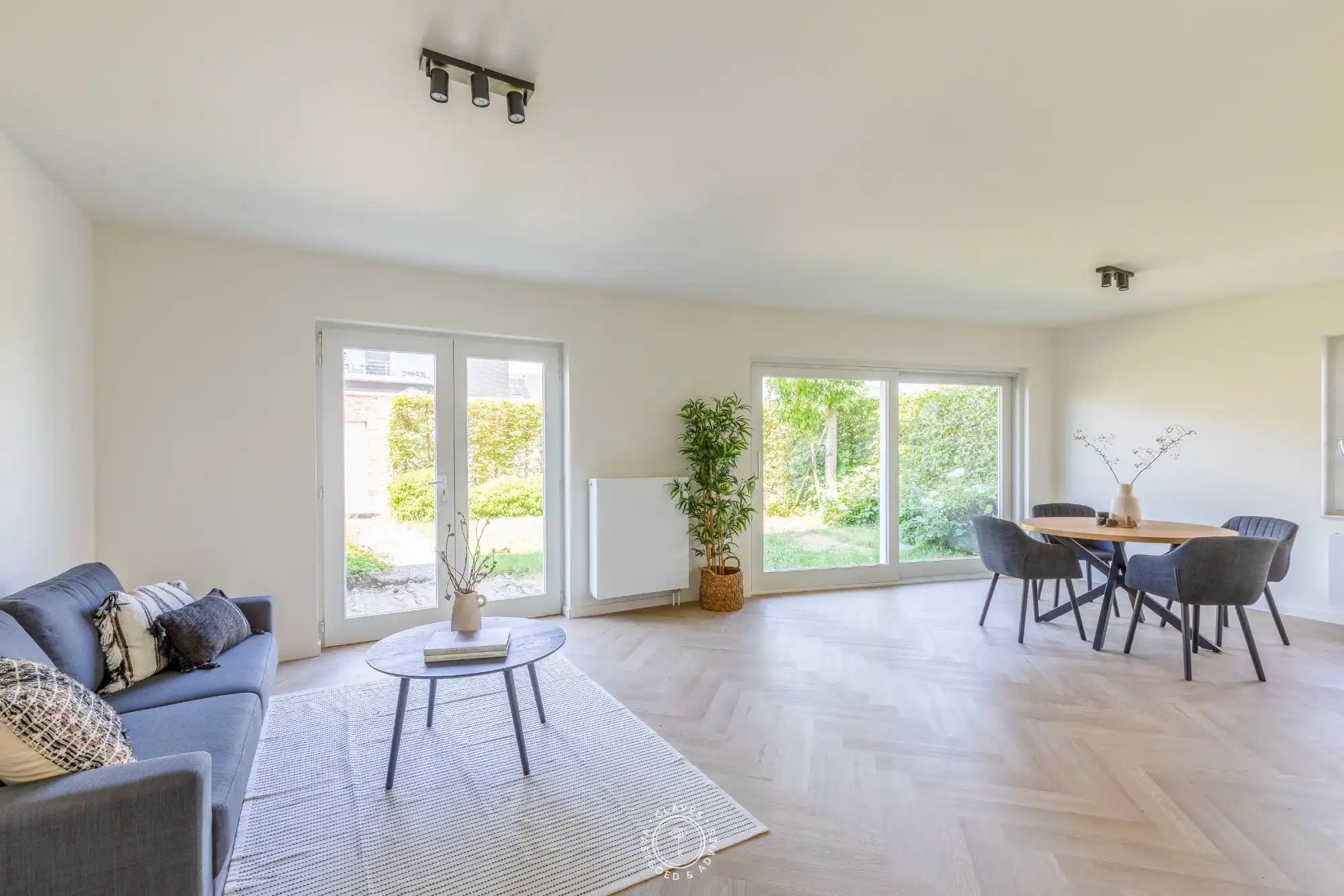 High-end vernieuwbouwappartement met privatieve tuin foto 5