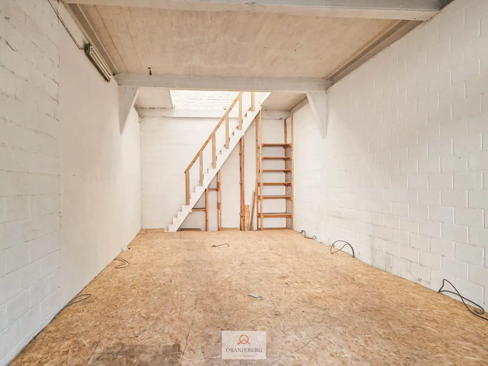 Loods (80 m²) te huur foto 2