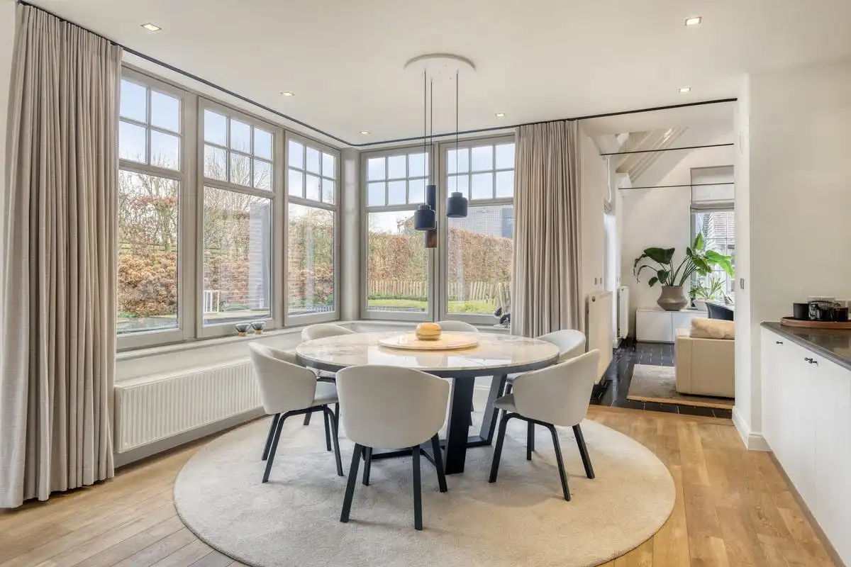 Unieke villa met landelijk karakter in een rustige omgeving nabij Aalter foto 8