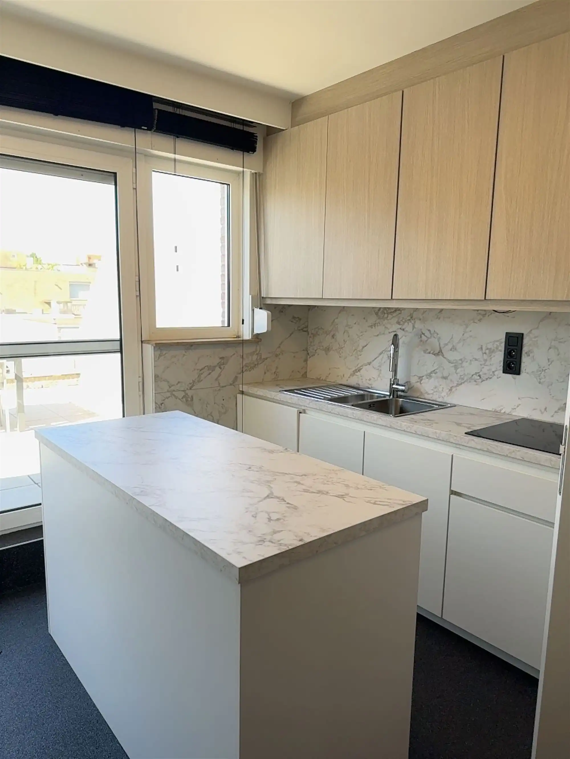 Fris triplex appartement met groot dakterras en garage foto 15