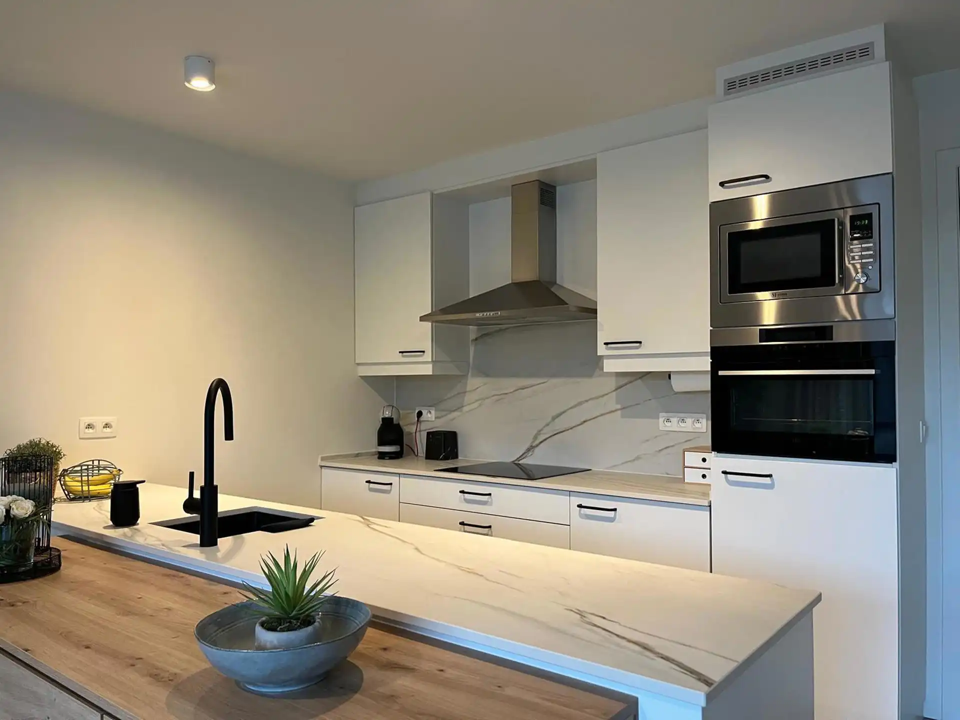 Gelijkvloers appartement met gezellig tuintje foto 3