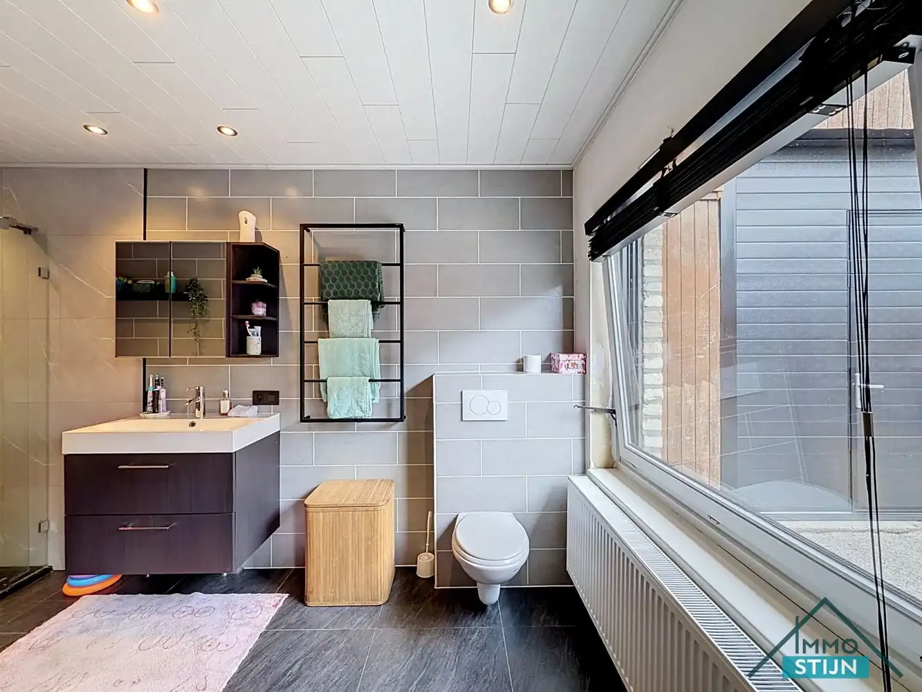 Instapklare woning met werkplaats foto 8