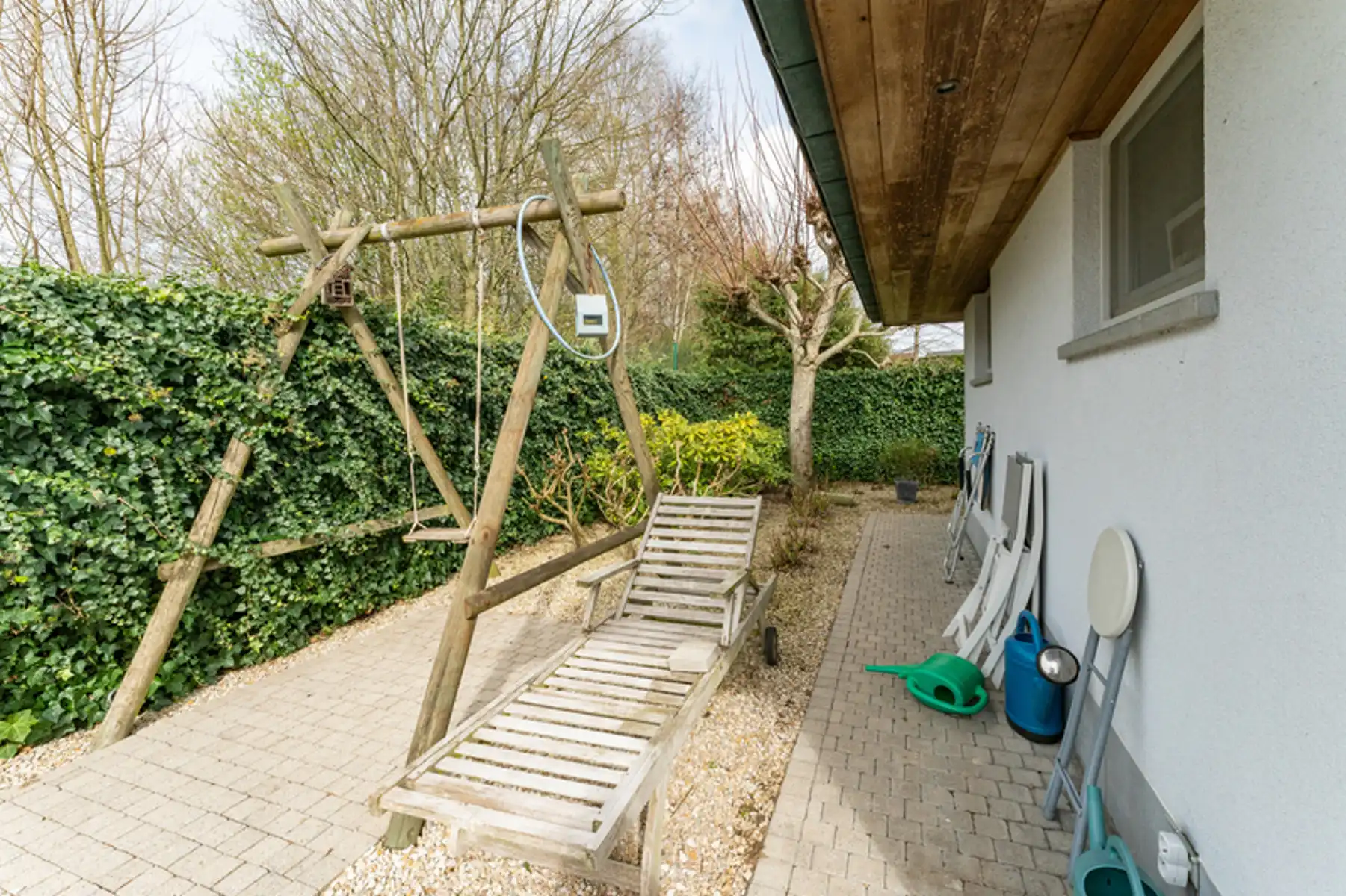 Lichtrijke en residentieel gelegen villa  foto 8