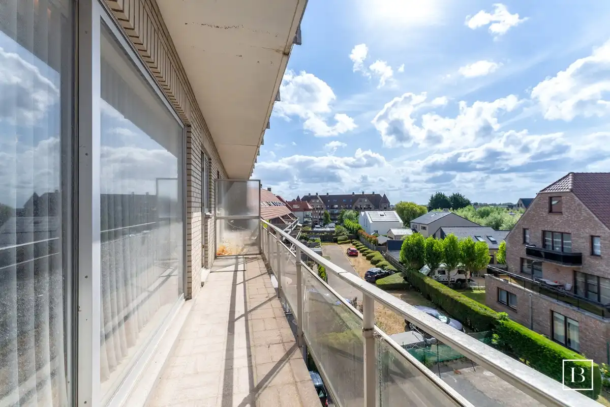 Ruim appartement met inpandige garagebox nabij het centrum foto 8
