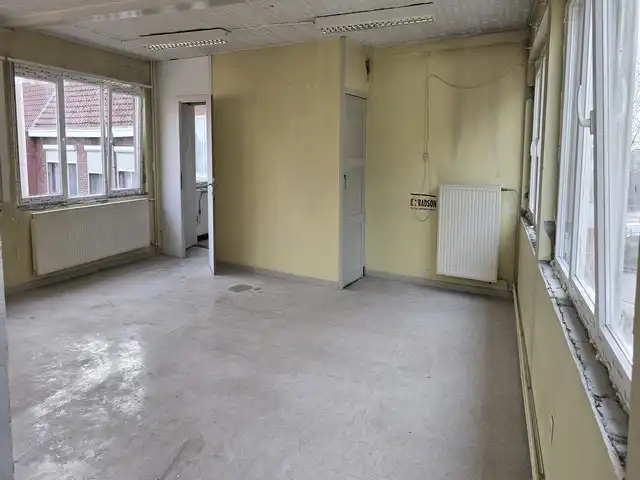 Ruim handelspand op ideale locatie foto 10