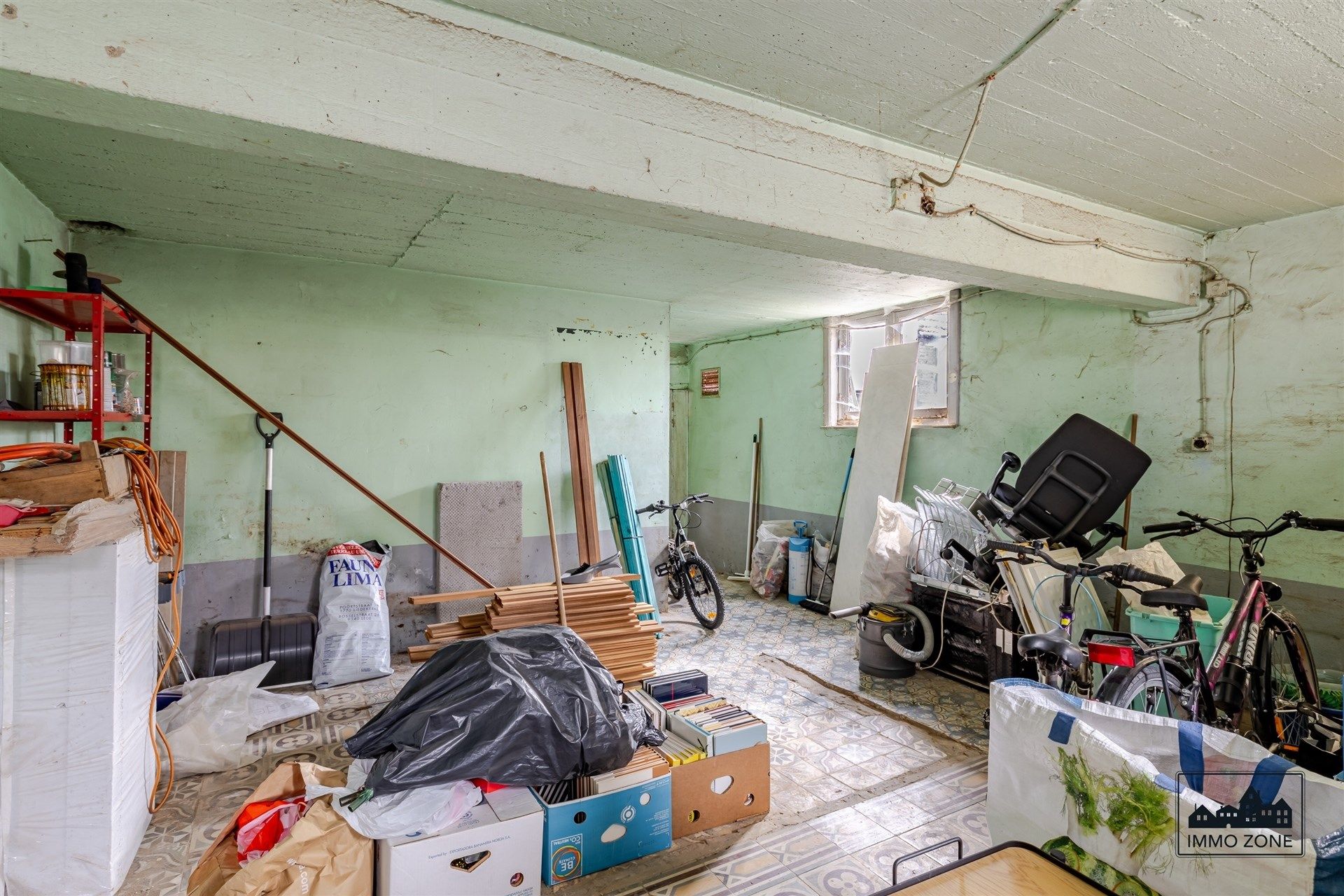 Op te frissen woning met veel potentieel foto 20