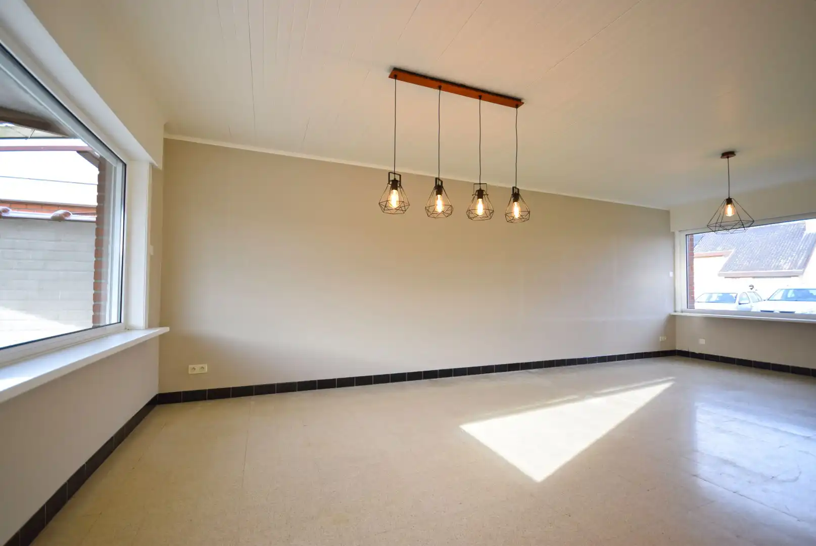 Ruime rijwoning met tuin foto 3